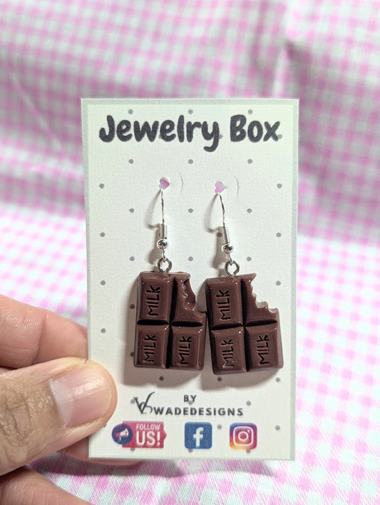 Dark chocolate earrings