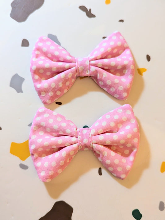 Pink polka dot quilt bows